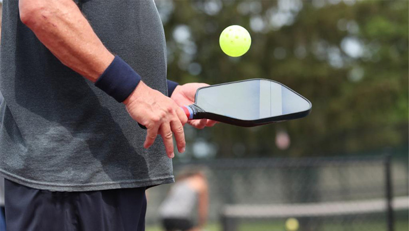 how to Treat Pickleball Elbow